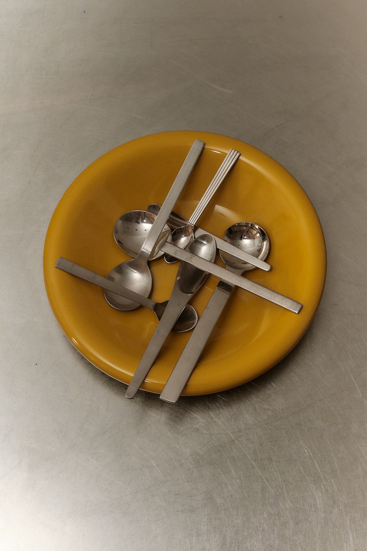 Dinner Dish (Mustard)